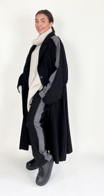 Afbeelding in Gallery-weergave laden, Rundholz jas black stripe

